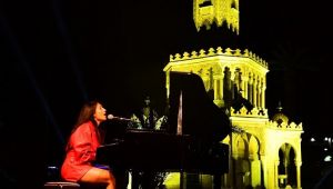 İzmir’de çevrimiçi yılbaşı coşkusu