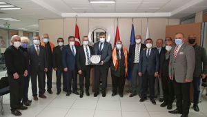 Manisa Dernekleri Birliği’nden Başkan Tugay’a ziyaret