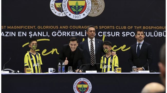 Mesut Özil resmen Fenerbahçe'de