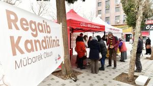 Çiğli Belediyesi’nden Kandil Simidi ve Sıcak Çorba İkramı