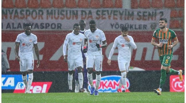 Demir Grup Sivasspor beraberlik sayısında zirvede