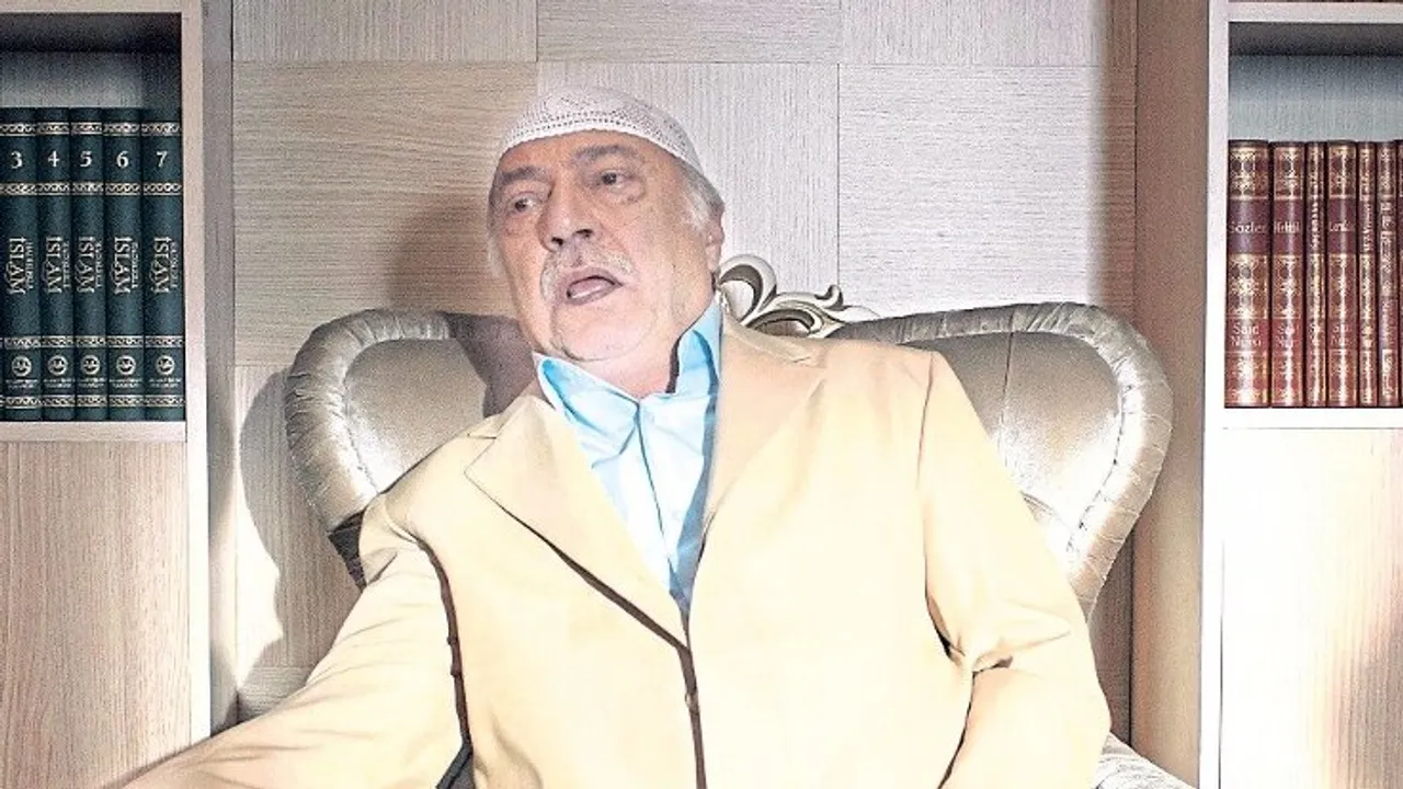 İzmir Büyükşehir Belediyesi Şehir Tiyatroları Yücel Erten’e emanet