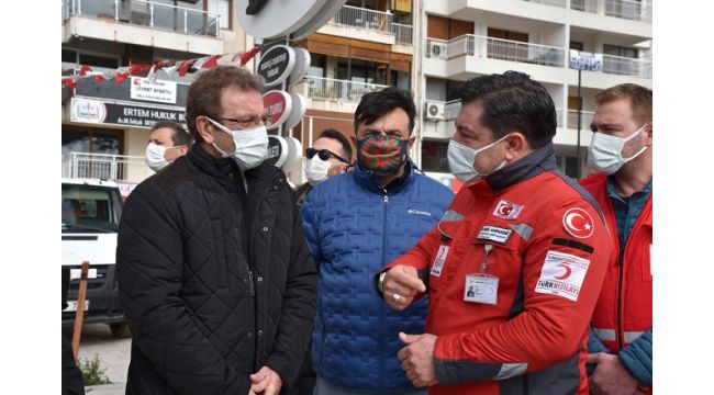 Kızılay Karşıyaka Yardımda Hız Kesmiyor