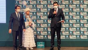 Ülkü Ocaklarından Muhteşem Ödül Töreni