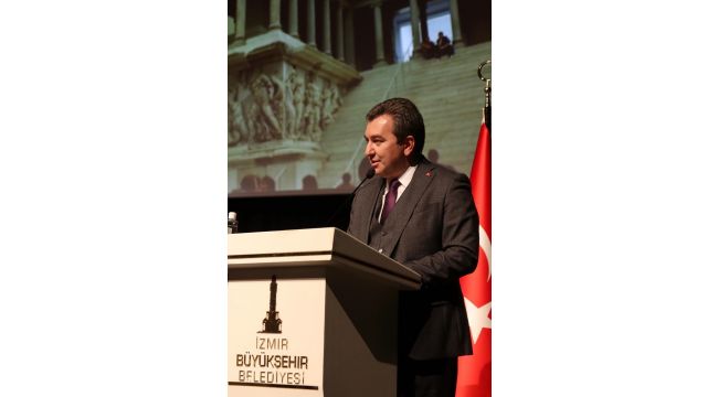 “Zeus Sunağı UNESCO Dünya Mirası Bergama’nındır