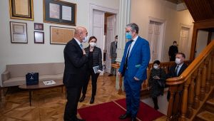 “İzmir’le yatırım ortaklıkları kurmak istiyoruz”