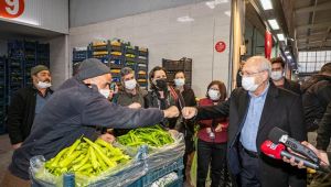 Kılıçdaroğlu İzmir’de hal esnafıyla buluştu 