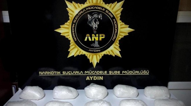 Polisin el koyduğu şüpheli bavuldan 10 kilo metamfetamin çıktı