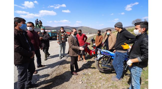 Sıfır göçü ile gençlerin mutlu yaşadığı Seklik'e büyük hizmet