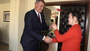 Tire Belediyesi'nden kadın çalışanlara pozitif ayrımcılık 