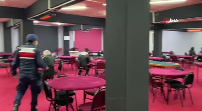 İzmir'de çay ocağına kumar baskını: Ceza yağdı