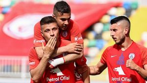 Altınordu yine son haftaya bıraktı