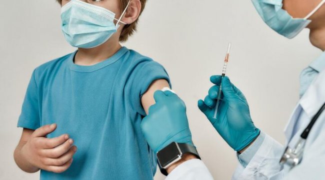 18 yaş altı aşı olacak mı? Bakan yanıtladı!