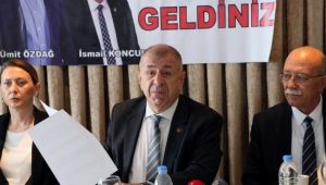 Bağımsız İstanbul milletvekili Ümit Özdağ, İzmir'de temaslarda bulundu