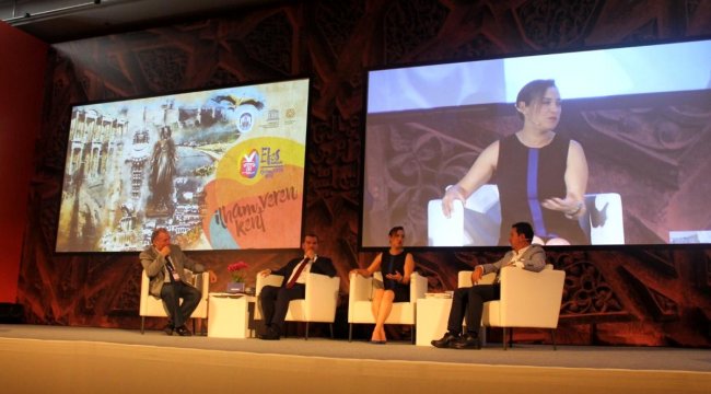 Başkan Sengel, İstanbul'da Selçuk'u anlattı