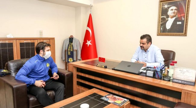 Kaybettiği antrenör babasının hayalleri için Özbekistan'da