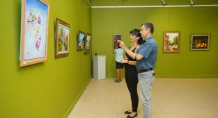 Aytun Erbaş Resim Sergisi Ayvalık’ta Açıldı