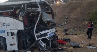 Balıkesir'de trafik faciası15 ölü