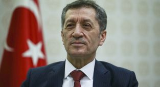 Bana ülkemin çocukları için çalışma imkanı sağlayan Cumhurbaşkanı Erdoğan'a şükranlarımı sunuyorum