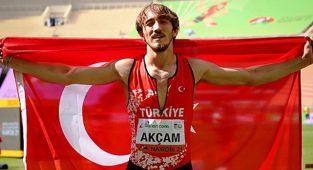 Berke Akçam dünya şampiyonu oldu