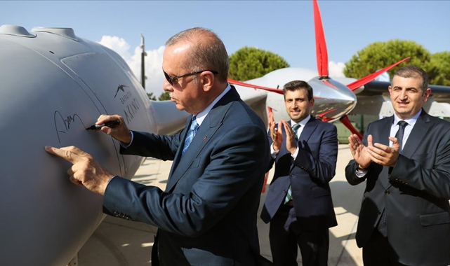 Cumhurbaşkanı Erdoğan, Bayraktar AKINCI TİHA'nın özelliklerini içeren grafik paylaştı