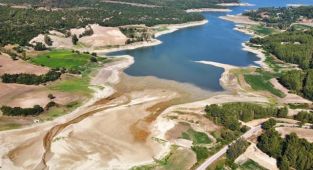 Doğu Akdeniz'de barajların doluluk oranı sıcaklık ve yağış azlığından dolayı düşüş yaşanıyor