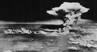 Hiroşima'nın bombalanmasının 76. yılı