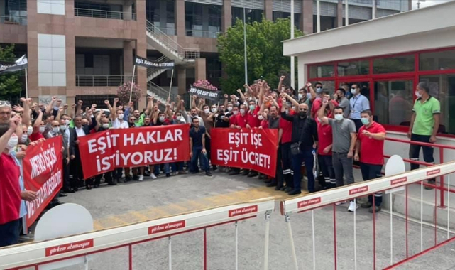 İzmir'de metro ve tramvay çalışanları uzayan TİS görüşmelerine karşı eylem başlattı