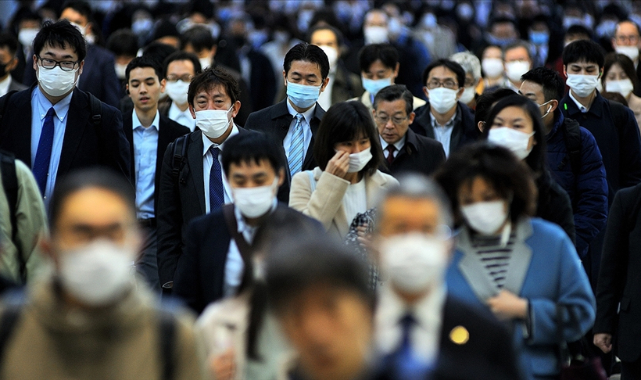 Japonya'da Kovid-19 hastasına yaklaşık 120 hastanede yatak bulunamadı