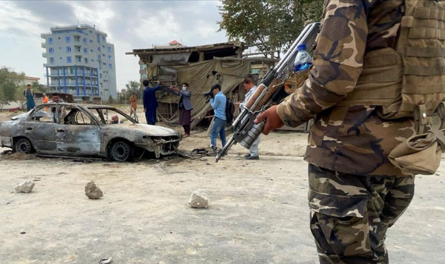 Kabil’deki havalimanı yakınlarına 5 roket düştü