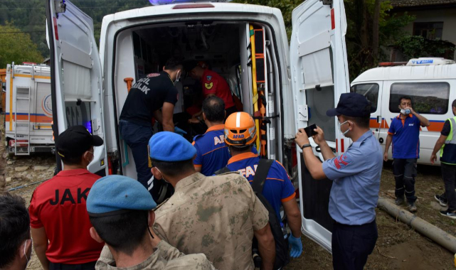 Karadeniz'deki sel felaketinde can kaybı 55'e yükseldi