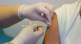 Kovid-19'la mücadele de 75 milyon dozdan fazla aşı uygulandı