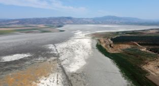  Manisa'daki Marmara Gölü kuruma noktasına geldi