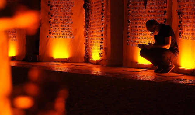 Marmara Depremi’nde hayatını kaybedenler törenle anıldı