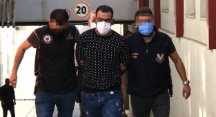 Terör örgütü YPG/PKK üyesi terörist Adana'da yakalandı