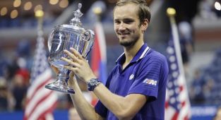 ABD Açık Tenis Turnuvası tek erkeklerde Medvedev şampiyon oldu