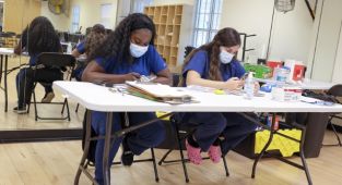 ABD'de Kovid-19 nedeniyle hayatını kaybedenlerin sayısı 688 bini aştı