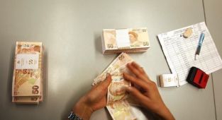  ABD'den dönen ünlü cerrah Prof. Dr. Emre, Ege Üniversitesi kadrosuna katıldı