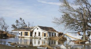 ABD'nin Louisiana eyaletinde İda Kasırgası yıkıma neden oldu