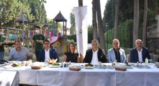 Başkan Tekin, muhtarlarla kahvaltıda buluştu