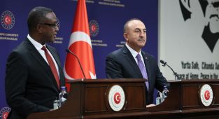 Dışişleri Bakanı Çavuşoğlu: Afrika'nın gelişmesi demek dünya ekonomisine çok önemli katkılar sağlanması demektir