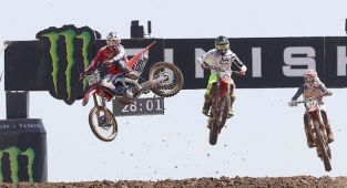 Dünya Motokros Şampiyonası'nda heyecan sürüyor
