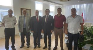 Egeelfed’den İl Milli Eğitim Müdürüne “Hemşeri” Desteği