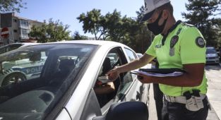 Emniyet Genel Müdürlüğünce yurt genelindeki okul çevrelerinde eş zamanlı denetimler yapıldı