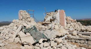 Girit Adası'nda 5,8 büyüklüğünde deprem