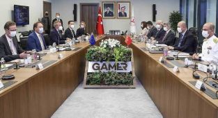 İçişleri Bakanı Soylu, AB Komisyonu Komşuluk ve Genişleme Komiseri Varhelyi ile görüştü