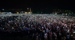 İEF’de renkli geceler