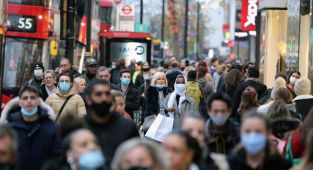 İngiltere'de 300 binden fazla kişinin Kovid-19 karantina kurallarını ihlal ettiği tahmin ediliyor