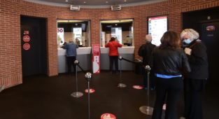 İtalya'da tiyatro, sinema ve statlarda seyirci kapasitesinin artırılmasına yeşil ışık yakıldı