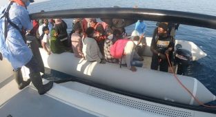 İzmir'de 166 düzensiz göçmen kurtarıldı